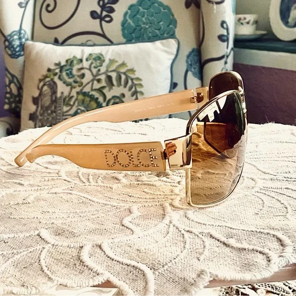 Dolce & Gabbana Beige and Gold Crystal Logo Oversized Sunglasses - Picture 5 of 7
